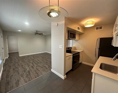 5408 Reiger Avenue - Photo Thumbnail 6