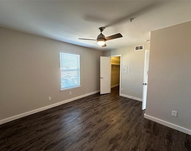 5408 Reiger Avenue - Photo Thumbnail 16