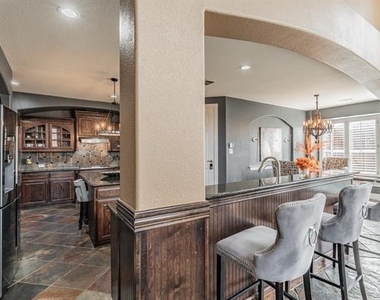 3909 Aquatic Drive - Photo Thumbnail 18