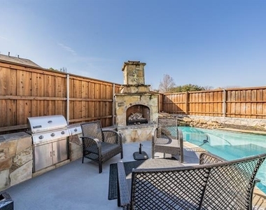 3909 Aquatic Drive - Photo Thumbnail 35