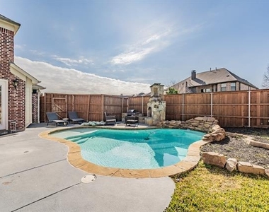 3909 Aquatic Drive - Photo Thumbnail 37