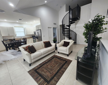 12698 Nw 32nd Place - Photo Thumbnail 3