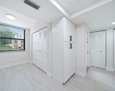 7350 Nw 18th Street - Photo Thumbnail 5