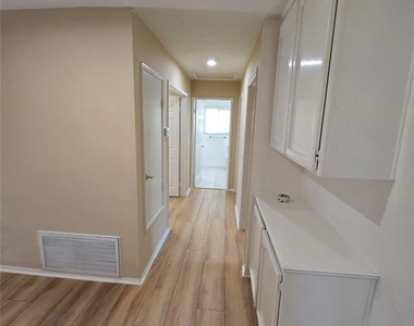 7169 Castle Peak - Photo Thumbnail 27