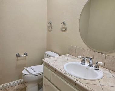 7169 Castle Peak - Photo Thumbnail 22