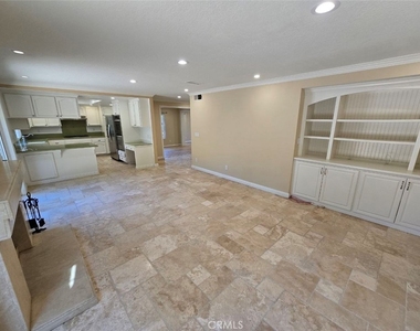 7169 Castle Peak - Photo Thumbnail 13