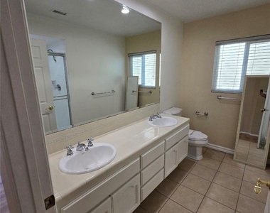 7169 Castle Peak - Photo Thumbnail 38