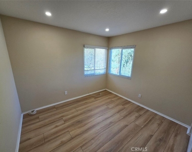 7169 Castle Peak - Photo Thumbnail 24