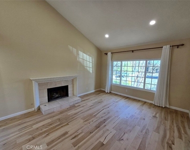 7169 Castle Peak - Photo Thumbnail 4