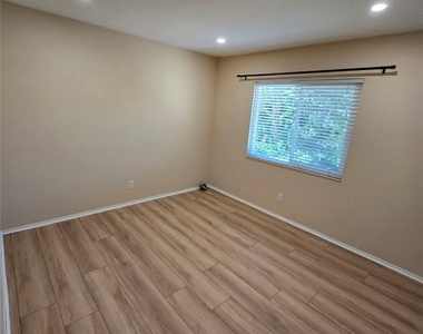 7169 Castle Peak - Photo Thumbnail 30