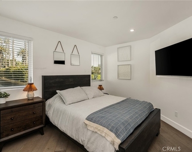 4405 Channel Place - Photo Thumbnail 4
