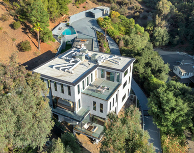 7966 Mulholland Drive - Photo Thumbnail 63