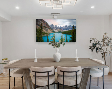 7966 Mulholland Drive - Photo Thumbnail 11