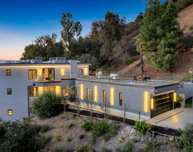 7966 Mulholland Drive - Photo Thumbnail 5