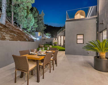 7966 Mulholland Drive - Photo Thumbnail 51