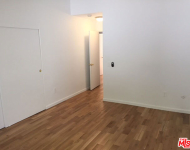 1250 S Corning Street - Photo Thumbnail 6