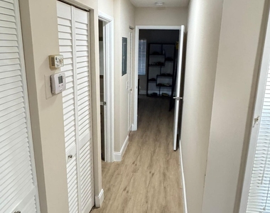 18560 Sunburst Lane - Photo Thumbnail 10