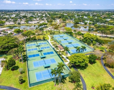 18560 Sunburst Lane - Photo Thumbnail 27