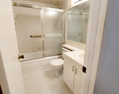 4079 Cornwall D - Photo Thumbnail 7