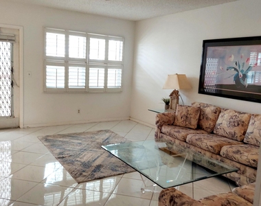 4079 Cornwall D - Photo Thumbnail 3