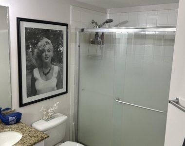 11031 Legacy Boulevard - Photo Thumbnail 2