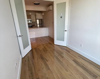 3405 Farragut Road - Photo Thumbnail 3