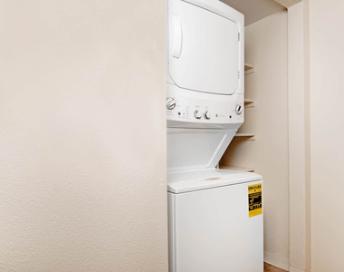 244 Rock Harbor Lane - Photo Thumbnail 21