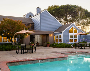 244 Rock Harbor Lane - Photo Thumbnail 35