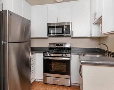 244 Rock Harbor Lane - Photo Thumbnail 7