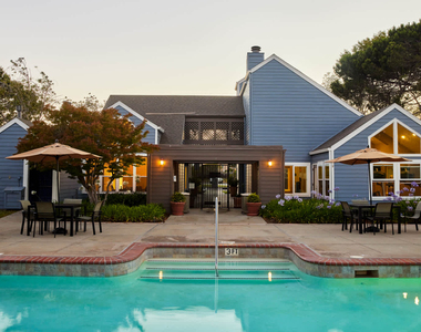 244 Rock Harbor Lane - Photo Thumbnail 33