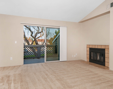 244 Rock Harbor Lane - Photo Thumbnail 37