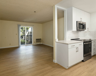 180 Pasito Terrace - Photo Thumbnail 4