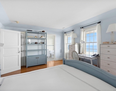 165 Lily Pond Lane - Photo Thumbnail 14