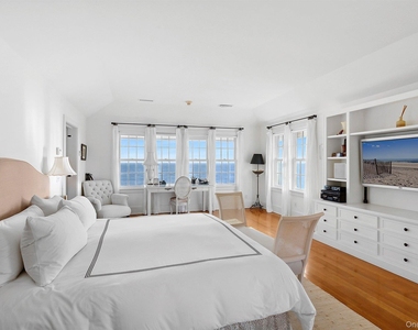 165 Lily Pond Lane - Photo Thumbnail 16