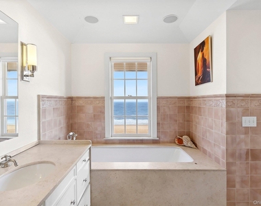 165 Lily Pond Lane - Photo Thumbnail 17