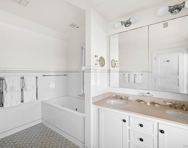 165 Lily Pond Lane - Photo Thumbnail 13