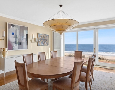 165 Lily Pond Lane - Photo Thumbnail 7