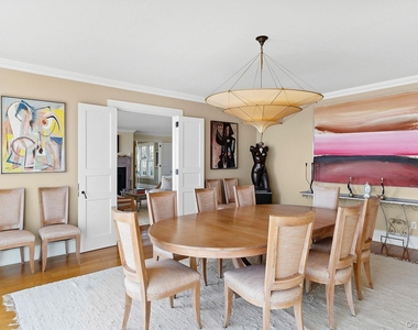 165 Lily Pond Lane - Photo Thumbnail 6