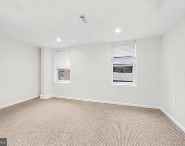 33 S 19th Street - Photo Thumbnail 11