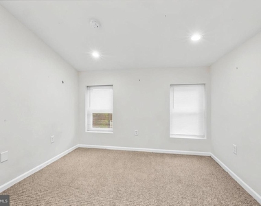 33 S 19th Street - Photo Thumbnail 6