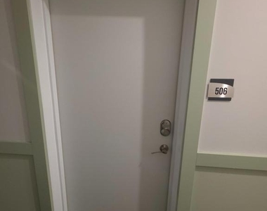 3503 Midvale Avenue - Photo Thumbnail 22