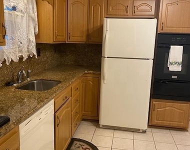 2204 Gaylord Drive - Photo Thumbnail 9