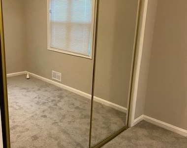 2204 Gaylord Drive - Photo Thumbnail 15