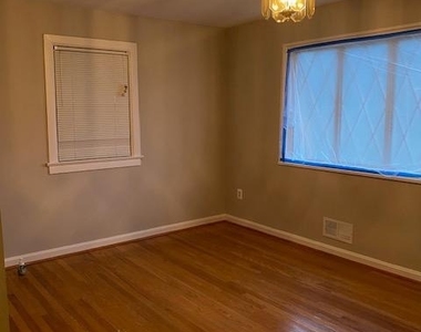 2204 Gaylord Drive - Photo Thumbnail 20