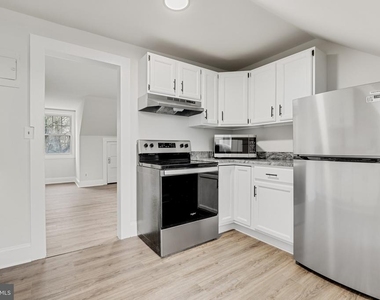 707 N Hickory Avenue - Photo Thumbnail 9