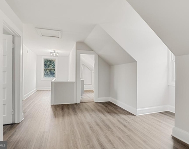 707 N Hickory Avenue - Photo Thumbnail 21