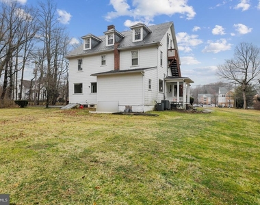 707 N Hickory Avenue - Photo Thumbnail 30