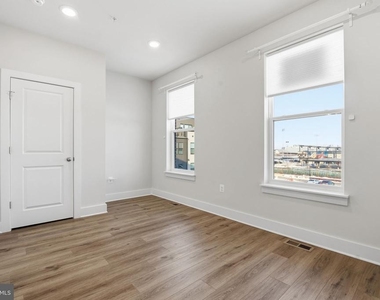 116 Crown Street - Photo Thumbnail 22