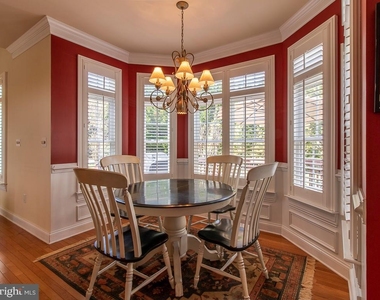 10 Wellington Place - Photo Thumbnail 13