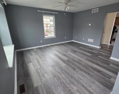 138 Rosie Drive - Photo Thumbnail 1